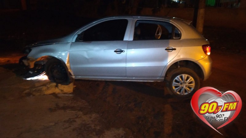 Veículo tomado em assalto por trio no Boa Vista é recuperado durante fuga