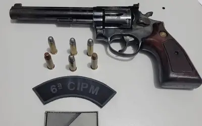 Em Ribas, homem de 45 anos é preso com arma calibre .38 na cintura