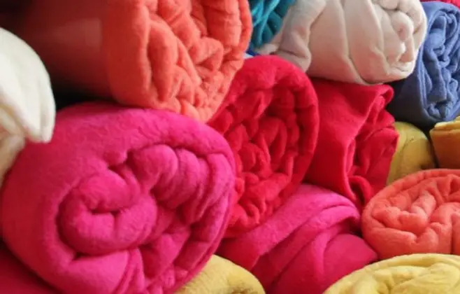 Governo do Estado inicia distribuição de 80 mil cobertores que vão aquecer população carente